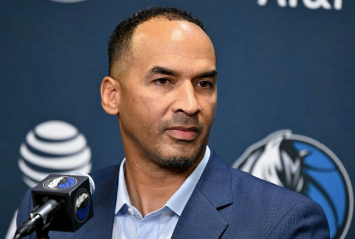 A史密斯：哈里森交易东契奇是极恶劣操作，他在NBA再也找不到工作了|尼科·哈里森|卢卡·东契奇|德雷蒙德·格林|安东尼·戴维斯|约什-格林_新浪体育_新浪新闻