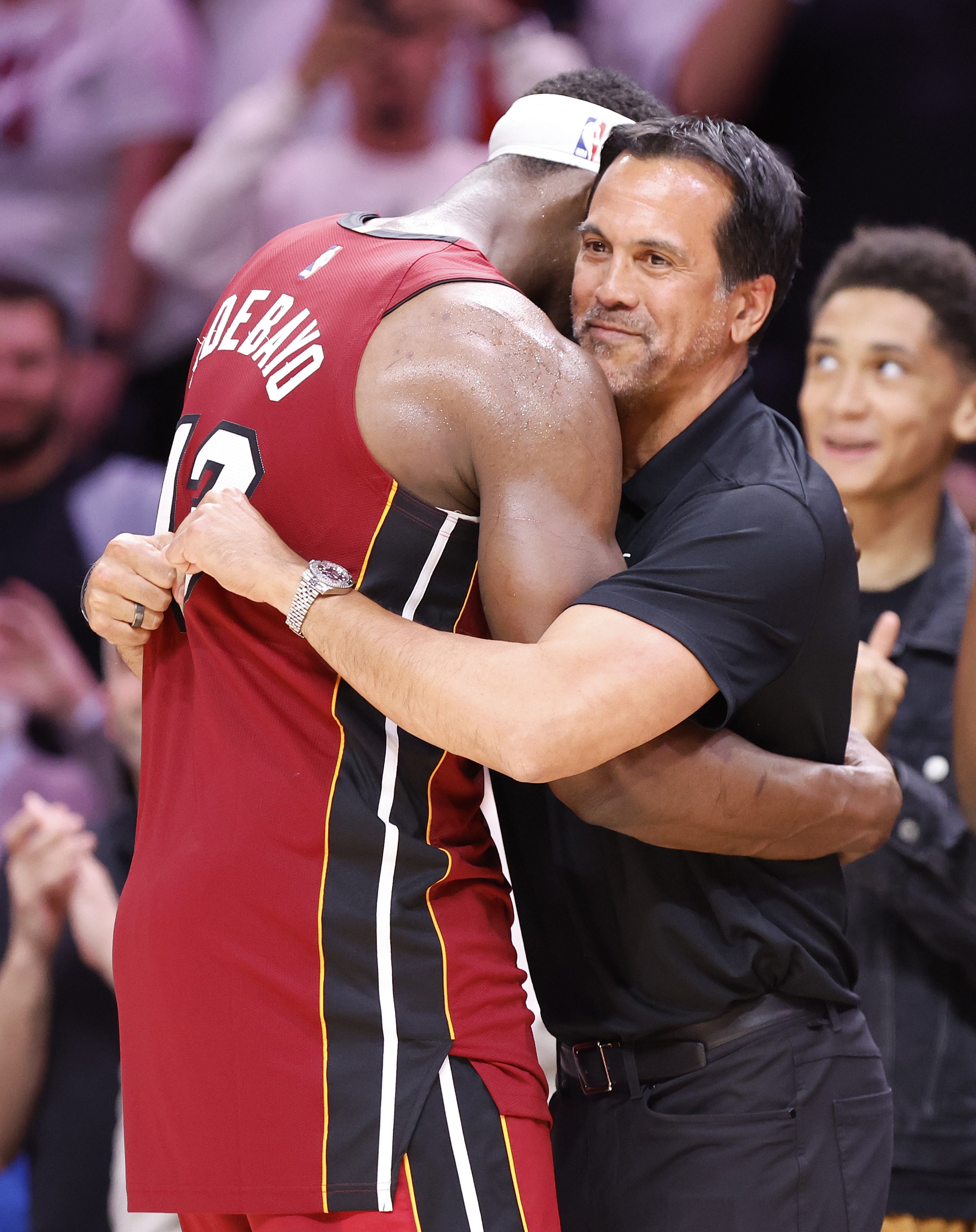 开云APP-阿里纳斯：若阿德巴约79分时被换下 他整个生涯都会遗憾&amp;怨恨教练